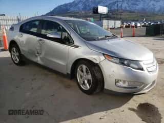 2015 Chevrolet Volt z VIN 1G1RB6E43FU109983, wystawiony jako Copart lot #48265153 z przebiegiem Nie podano mil oraz . Historia ofert i sprzedaży dostępna na DreamBid. Obrazek 4.