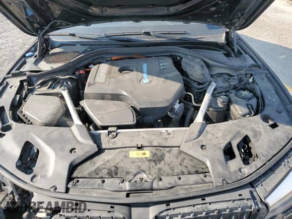 2019 BMW 5 Series 530e с VIN WBAJA9C54KB389016, выставлен на аукционе Copart как лот 67303865 с пробегом 82 963 миль миль и Списание • Salvage title. История ставок и продаж доступна на DreamBid. Изображение 11.