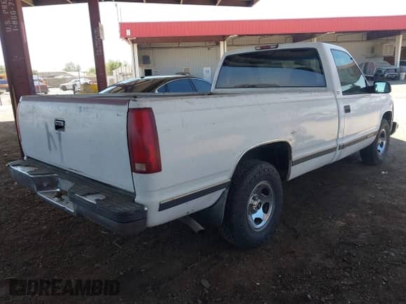 1998 GMC Sierra 1500 с VIN 1GTEC14W1WZ507575, выставлен на аукционе IAAI как лот 42174509 с пробегом 297 207 миль миль и . История ставок и продаж доступна на DreamBid. Изображение 4.