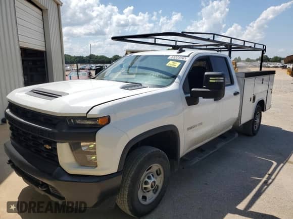 2020 Chevrolet Silverado 2500HD Work Truck z VIN 1GC5WLE75LF256213, wystawiony jako Copart lot #55586925 z przebiegiem 145 255 mil mil oraz Czysty tytuł • Clean title. Historia ofert i sprzedaży dostępna na DreamBid. Obrazek 1.