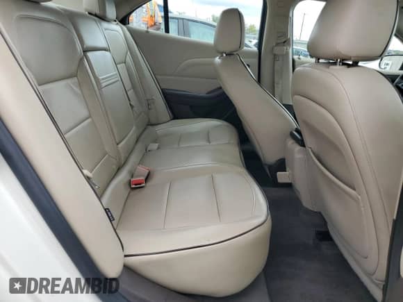 2013 Chevrolet Malibu LT with VIN 1G11E5SAXDF200646, listed as a Copart auction lot 82151215 with 138,403 mi miles and Salvage title. Bid and sale history available at DreamBid. Image 10.