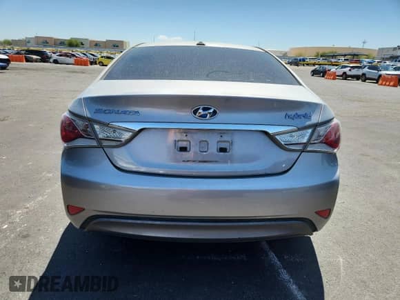 2012 Hyundai Sonata Hybrid with VIN KMHEC4A44CA041652, listed as a Copart auction lot 68708805 with 110,995 mi miles and Clean title. Bid and sale history available at DreamBid. Image 6.
