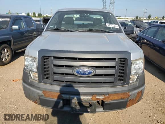 2010 Ford F-150 XL с VIN 1FTMF1CW3AKE38619, выставлен на аукционе Copart как лот 68122315 с пробегом 50 536 миль миль и Чистый • Clean title. История ставок и продаж доступна на DreamBid. Изображение 5.