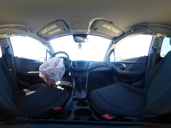 2020 Chevrolet Trax LS с VIN 3GNCJNSB2LL134531, выставлен на аукционе IAAI как лот 42124123 с пробегом 28 294 миль миль и . История ставок и продаж доступна на DreamBid. Изображение 18.
