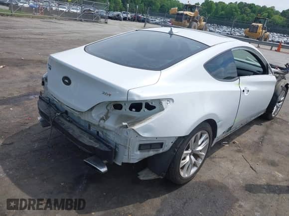 2013 Hyundai Genesis Coupe Premium с VIN KMHHT6KD1DU090069, выставлен на аукционе IAAI как лот 42094630 с пробегом 86 294 миль миль и . История ставок и продаж доступна на DreamBid. Изображение 4.
