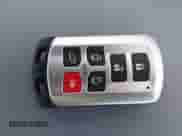 2020 Toyota Sienna XLE z VIN 5TDDZ3DC2LS251388, wystawiony jako IAAI lot #41193440 z przebiegiem 100 665 mil mil oraz . Historia ofert i sprzedaży dostępna na DreamBid. Obrazek 11.