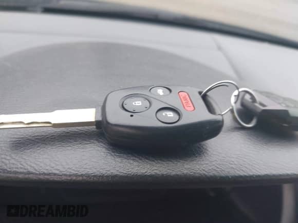 2003 Honda Accord LX z VIN 1HGCM66353A018662, wystawiony jako IAAI lot #41908567 z przebiegiem 216 510 mil mil oraz . Historia ofert i sprzedaży dostępna na DreamBid. Obrazek 11.