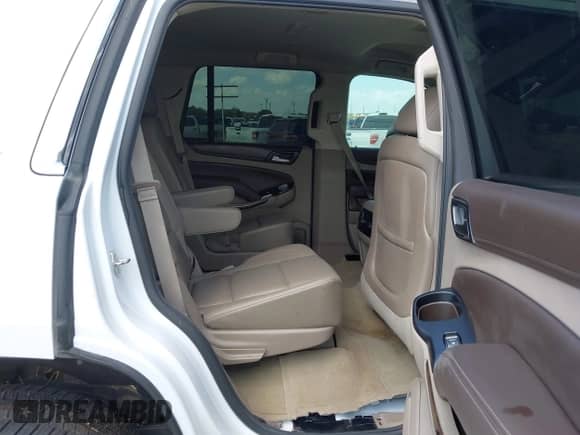 2015 Chevrolet Tahoe LT with VIN 1GNSCBKC5FR711983, listed as a IAAI auction lot 42738741 with 120,486 mi miles and . Bid and sale history available at DreamBid. Image 8.
