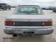 1988 Honda Civic z VIN 1HGED3546JA051457, wystawiony jako Copart lot #54885795 z przebiegiem 291 517 mil mil oraz Szkoda całkowita • Salvage title. Historia ofert i sprzedaży dostępna na DreamBid. Obrazek 6.