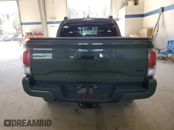 2022 Toyota Tacoma TRD Off Road z VIN 3TMCZ5AN0NM489305, wystawiony jako Copart lot #85562145 z przebiegiem 63 902 mil mil oraz Szkoda całkowita • Salvage title. Historia ofert i sprzedaży dostępna na DreamBid. Obrazek 6.