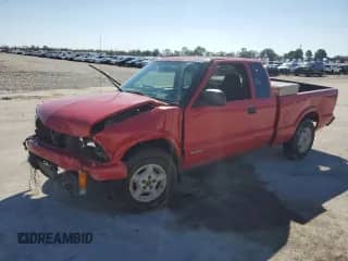 2003 Chevrolet S-10 LS with VIN 1GCDT19XX38150024, listed as a Copart auction lot 84383625 with Not provided miles and Salvage title. Bid and sale history available at DreamBid. Image 1.