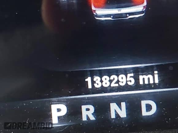 2013 Ram 1500 Express z VIN 1C6RR7KT3DS720228, wystawiony jako IAAI lot #42528357 z przebiegiem 138 295 mil mil oraz . Historia ofert i sprzedaży dostępna na DreamBid. Obrazek 15.