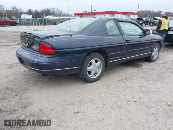1998 Chevrolet Monte Carlo LS с VIN 2G1WW12M3W9329281, выставлен на аукционе IAAI как лот 41015289 с пробегом 199 979 миль миль и . История ставок и продаж доступна на DreamBid. Изображение 4.