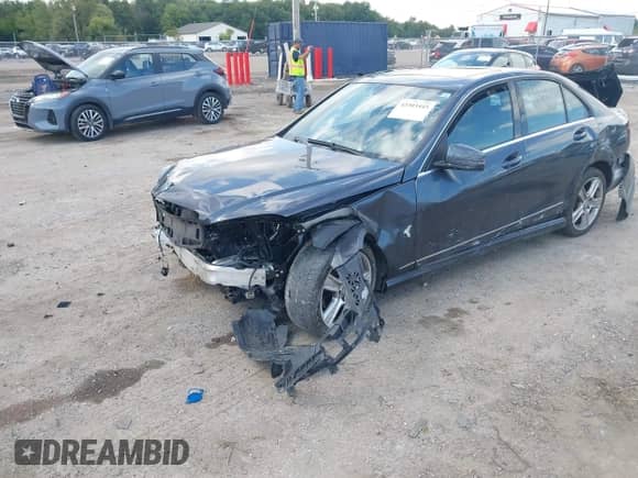 2010 Mercedes-Benz C 300 Sport с VIN WDDGF8BB8AR127074, выставлен на аукционе IAAI как лот 43303445 с пробегом 144 799 миль миль и . История ставок и продаж доступна на DreamBid. Изображение 6.