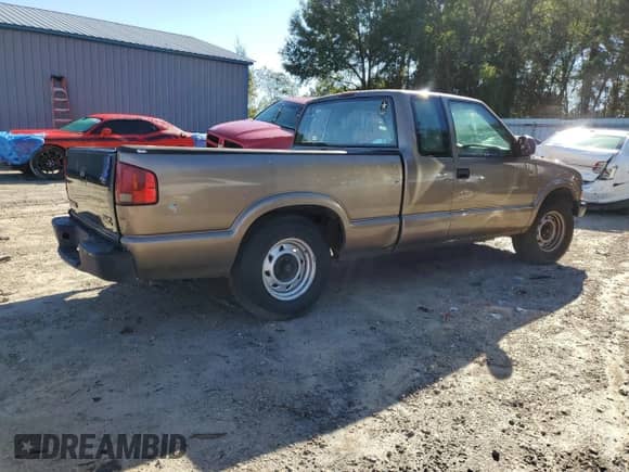2003 Chevrolet S-10 LS с VIN 1GCCS19H338135453, выставлен на аукционе Copart как лот 86816654 с пробегом Не указан миль и Списание • Salvage title. История ставок и продаж доступна на DreamBid. Изображение 3.