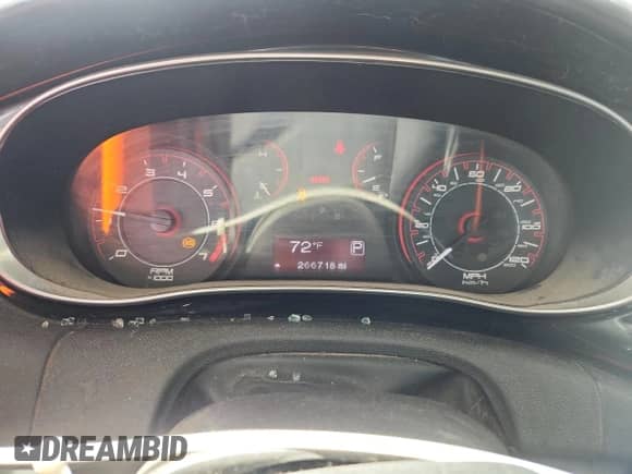 2013 Dodge Dart Rallye z VIN 1C3CDFBA0DD334252, wystawiony jako Copart lot #70015725 z przebiegiem 266 718 mil mil oraz Szkoda całkowita • Salvage title. Historia ofert i sprzedaży dostępna na DreamBid. Obrazek 9.