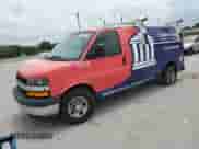 2019 Chevrolet Express Cargo z VIN 1GCWGAFG0K1244843, wystawiony jako Copart lot #60960585 z przebiegiem 133 850 mil mil oraz Szkoda całkowita • Salvage title. Historia ofert i sprzedaży dostępna na DreamBid. Obrazek 1.