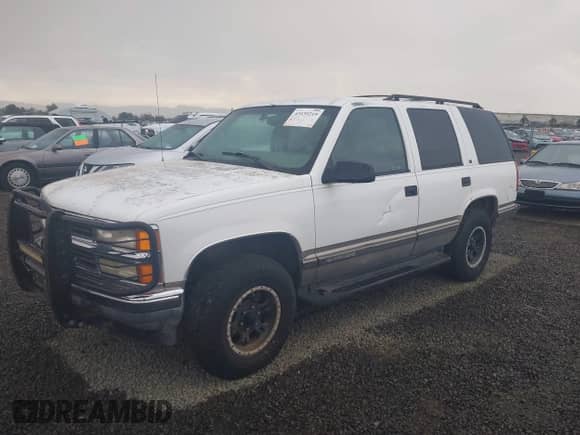 1999 Chevrolet Tahoe Z71 с VIN 1GNEK13R8XJ427826, выставлен на аукционе IAAI как лот 43139219 с пробегом 236 161 миль миль и . История ставок и продаж доступна на DreamBid. Изображение 2.