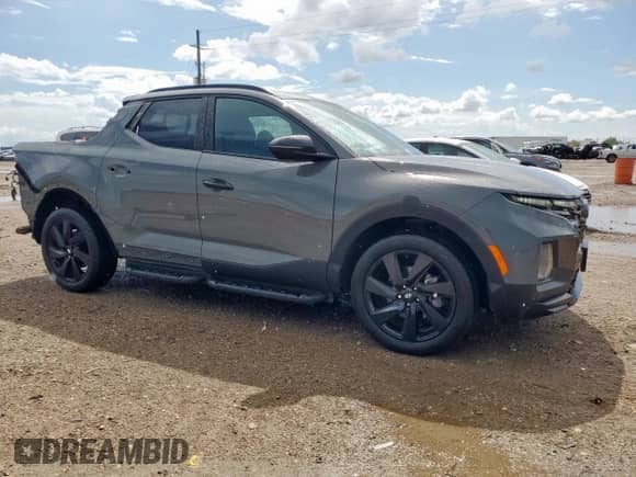 2024 Hyundai Santa Cruz Night Edition z VIN 5NTJCDDFXRH102280, wystawiony jako Copart lot #81524065 z przebiegiem 17 214 mil mil oraz Szkoda całkowita • Salvage title. Historia ofert i sprzedaży dostępna na DreamBid. Obrazek 4.