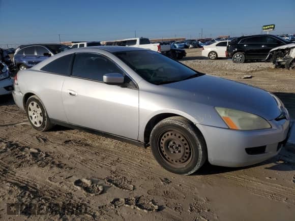 2004 Honda Accord LX с VIN 1HGCM82204A013511, выставлен на аукционе Copart как лот 42611675 с пробегом 184 473 миль миль и Списание • Salvage title. История ставок и продаж доступна на DreamBid. Изображение 4.