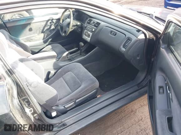 1999 Honda Accord LX с VIN 1HGCG3242XA006446, выставлен на аукционе IAAI как лот 41462208 с пробегом 285 744 миль миль и . История ставок и продаж доступна на DreamBid. Изображение 5.