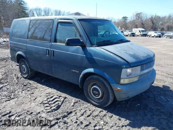 1998 Chevrolet Astro Cargo с VIN 1GCDM19W1WB194599, выставлен на аукционе IAAI как лот 41771541 с пробегом 178 607 миль миль и . История ставок и продаж доступна на DreamBid. Изображение 1.