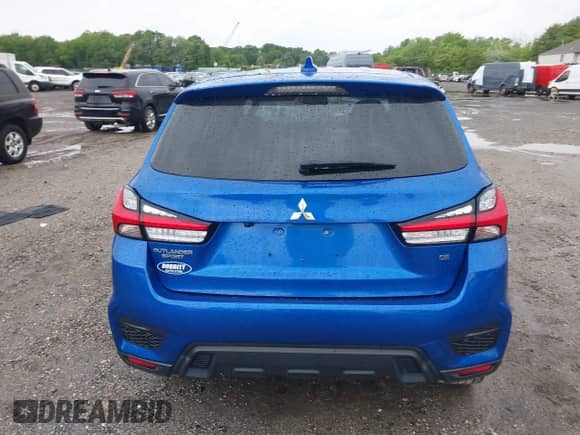 2020 Mitsubishi Outlander SE с VIN JA4AP4AUXLU023270, выставлен на аукционе IAAI как лот 42266661 с пробегом 81 117 миль миль и . История ставок и продаж доступна на DreamBid. Изображение 17.