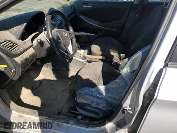 2016 Hyundai Accent SE с VIN KMHCT5AE8GU255201, выставлен на аукционе Copart как лот 70810295 с пробегом 151 009 миль миль и Чистый • Clean title. История ставок и продаж доступна на DreamBid. Изображение 7.