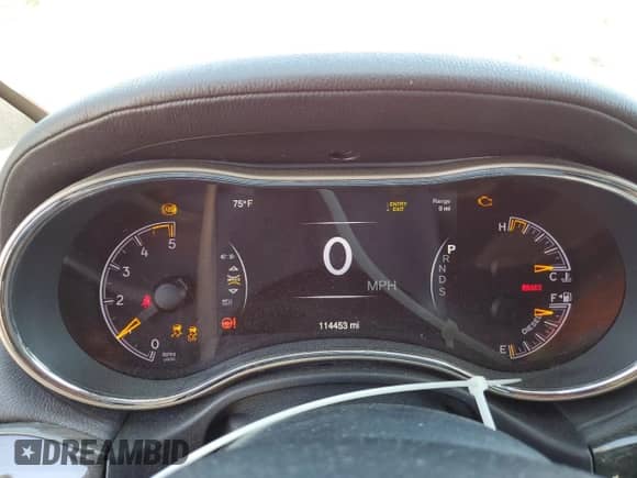 2015 Jeep Grand Cherokee High Altitude z VIN 1C4RJFCM3FC882486, wystawiony jako Copart lot #68382555 z przebiegiem 114 453 mil mil oraz Szkoda całkowita • Salvage title. Historia ofert i sprzedaży dostępna na DreamBid. Obrazek 9.