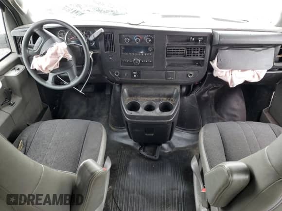 2018 Chevrolet Express Cargo с VIN 1GCWGAFG7J1906965, выставлен на аукционе Copart как лот 56163435 с пробегом Не указан миль и Списание • Salvage title. История ставок и продаж доступна на DreamBid. Изображение 8.