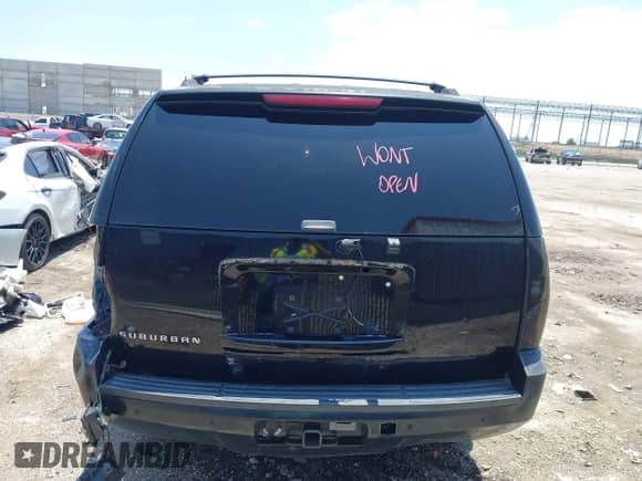 2007 Chevrolet Suburban LT z VIN 1GNFK16317R179979, wystawiony jako IAAI lot #42435485 z przebiegiem 145 505 mil mil oraz . Historia ofert i sprzedaży dostępna na DreamBid. Obrazek 16.