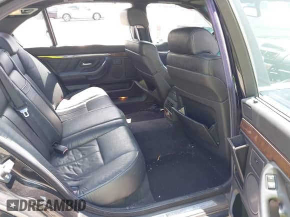 1997 BMW 7 Series 740iL with VIN WBAGJ8327VDM01744, listed as a IAAI auction lot 42880247 with 170,109 mi miles and . Bid and sale history available at DreamBid. Image 8.