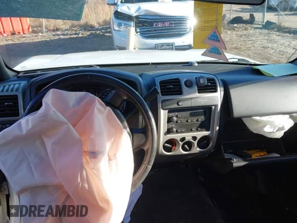 2009 Chevrolet Colorado Work Truck z VIN 1GCCS149898133268, wystawiony jako IAAI lot #41246963 z przebiegiem 216 398 mil mil oraz . Historia ofert i sprzedaży dostępna na DreamBid. Obrazek 14.