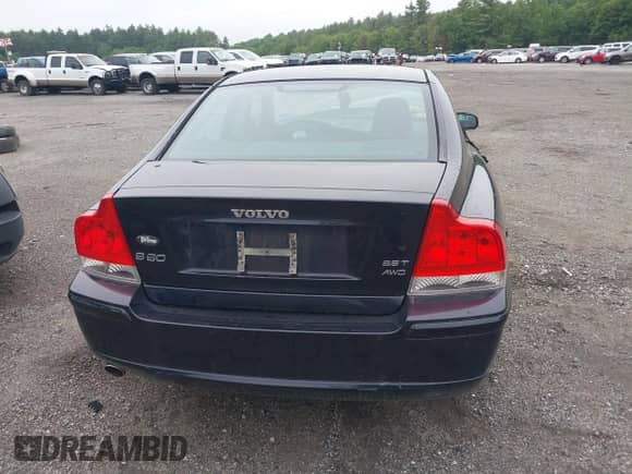 2008 Volvo S60 2.5T с VIN YV1RH592182700816, выставлен на аукционе IAAI как лот 42413719 с пробегом Не указан миль и . История ставок и продаж доступна на DreamBid. Изображение 16.