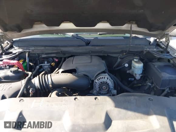 2007 GMC Sierra 1500 SLE1 z VIN 3GTEC13C47G522872, wystawiony jako IAAI lot #42220702 z przebiegiem 109 543 mil mil oraz . Historia ofert i sprzedaży dostępna na DreamBid. Obrazek 10.