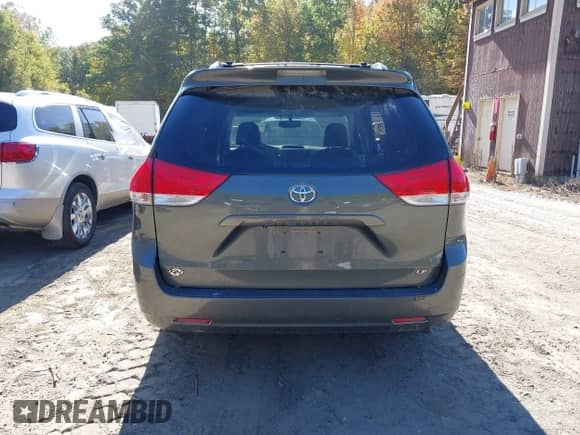 2013 Toyota Sienna LE AAS с VIN 5TDKK3DC9DS325855, выставлен на аукционе IAAI как лот 43368243 с пробегом 167 967 миль миль и . История ставок и продаж доступна на DreamBid. Изображение 16.