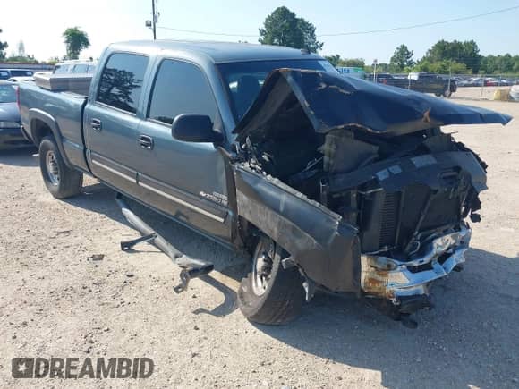2007 Chevrolet Silverado 2500HD LT1 with VIN 1GCHC23D47F182121, listed as a IAAI auction lot 42391200 with Not provided miles and . Bid and sale history available at DreamBid. Image 1.