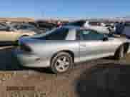 1999 Chevrolet Camaro z VIN 2G1FP22K0X2132712, wystawiony jako Copart lot #41699595 z przebiegiem 205 768 mil mil oraz Szkoda całkowita • Salvage title. Historia ofert i sprzedaży dostępna na DreamBid. Obrazek 3.