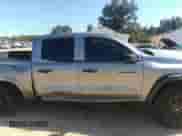 2023 Chevrolet Colorado 4WD Trail Boss с VIN 1GCPTEEK7P1215473, выставлен на аукционе IAAI как лот 43048211 с пробегом 37 617 миль миль и . История ставок и продаж доступна на DreamBid. Изображение 13.