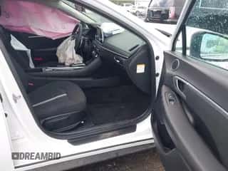 2023 Hyundai Sonata Blue with VIN KMHL24JJXPA077996, listed as a IAAI auction lot 43376638 with 8,160 mi miles and . Bid and sale history available at DreamBid. Image 5.