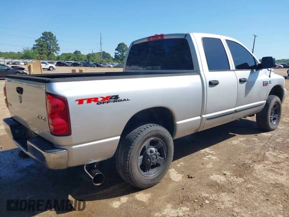 2007 Dodge 2500 SLT с VIN 1D7KS28A07J618148, выставлен на аукционе IAAI как лот 42011851 с пробегом 135 549 миль миль и . История ставок и продаж доступна на DreamBid. Изображение 4.