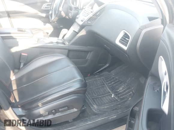 2015 Chevrolet Equinox LT z VIN 2GNFLGE36F6211059, wystawiony jako IAAI lot #42786444 z przebiegiem 117 862 mil mil oraz . Historia ofert i sprzedaży dostępna na DreamBid. Obrazek 5.