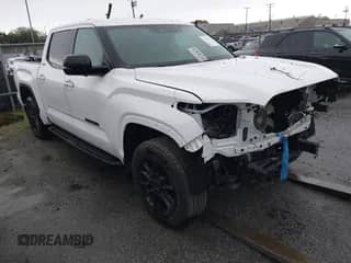 2024 Toyota Tundra Limited z VIN 5TFWA5DB3RX160653, wystawiony jako IAAI lot #41597237 z przebiegiem 8 869 mil mil oraz . Historia ofert i sprzedaży dostępna na DreamBid. Obrazek 1.