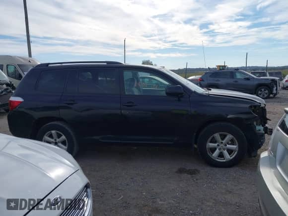 2008 Toyota Highlander z VIN JTEES41A182024219, wystawiony jako IAAI lot #43361831 z przebiegiem 246 853 mil mil oraz . Historia ofert i sprzedaży dostępna na DreamBid. Obrazek 13.