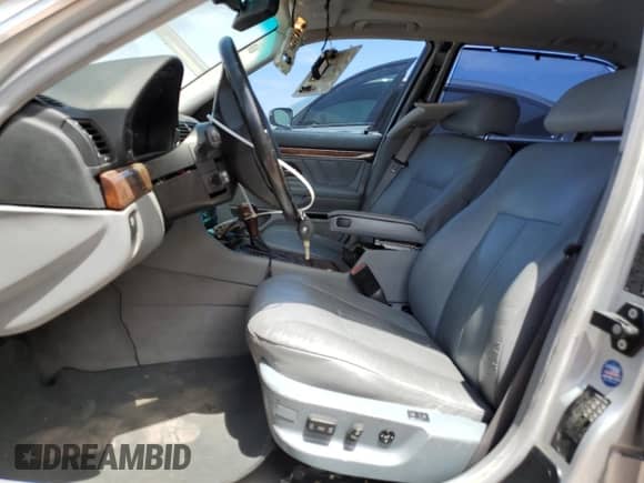 2000 BMW 7 Series 740iL with VIN WBAGH834XYDP15597, listed as a Copart auction lot 58838915 with 131,131 mi miles and Salvage title. Bid and sale history available at DreamBid. Image 7.