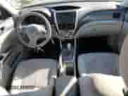 2013 Subaru Forester X Premium z VIN JF2SHADC9DH408517, wystawiony jako Copart lot #85151945 z przebiegiem 129 669 mil mil oraz Czysty tytuł • Clean title. Historia ofert i sprzedaży dostępna na DreamBid. Obrazek 8.