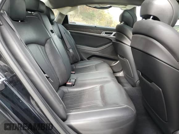 2015 Hyundai Genesis 3.8L with VIN KMHGN4JE8FU015232, listed as a Copart auction lot 90409925 with 123,472 mi miles and Salvage title. Bid and sale history available at DreamBid. Image 10.