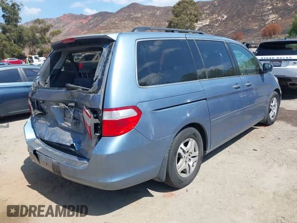 2006 Honda Odyssey EX z VIN 5FNRL38416B046826, wystawiony jako IAAI lot #43251794 z przebiegiem 259 772 mil mil oraz . Historia ofert i sprzedaży dostępna na DreamBid. Obrazek 4.