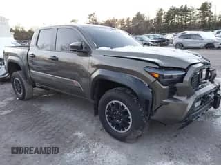 2024 Toyota Tacoma SR5 with VIN 3TMLB5JN9RM046175, listed as a IAAI auction lot 41006597 with 6,139 mi miles and . Bid and sale history available at DreamBid. Image 1.