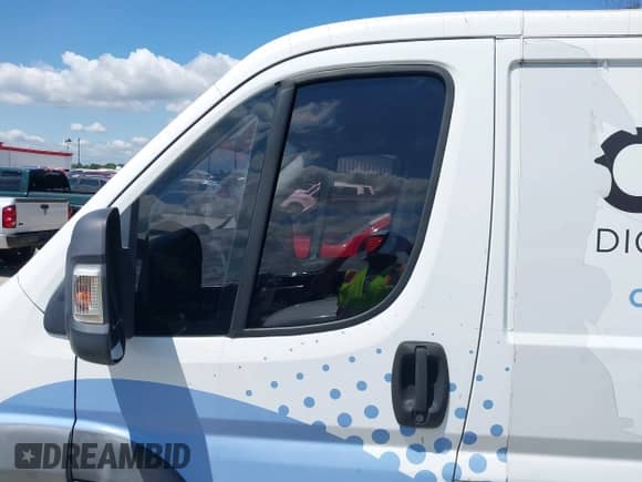 2016 Ram ProMaster Cargo с VIN 3C6TRVAG0GE129196, выставлен на аукционе IAAI как лот 42345020 с пробегом 94 297 миль миль и . История ставок и продаж доступна на DreamBid. Изображение 14.